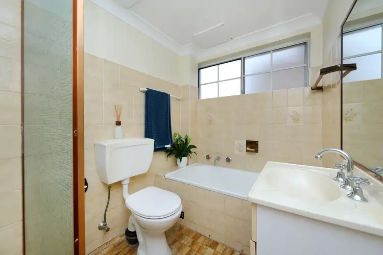 Sixth view of Homely unit listing, 4/2-4 Connelly Street, Penshurst NSW 2222