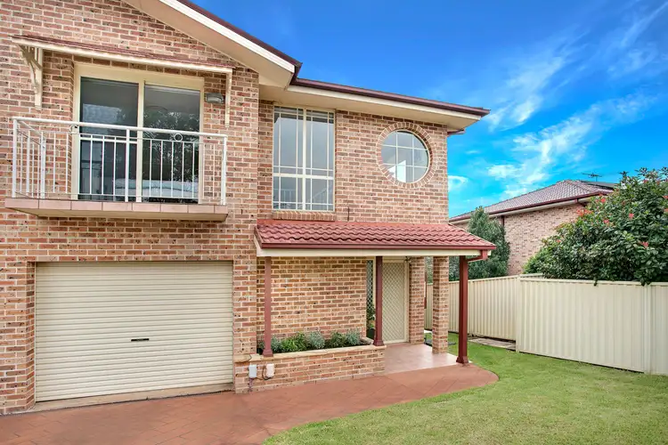 2/13 Kendall Drive, Casula NSW 2170