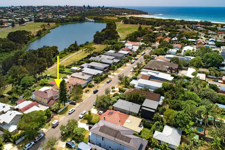 Main view of Homely house listing, 10 Stewart Avenue, Curl Curl NSW 2096