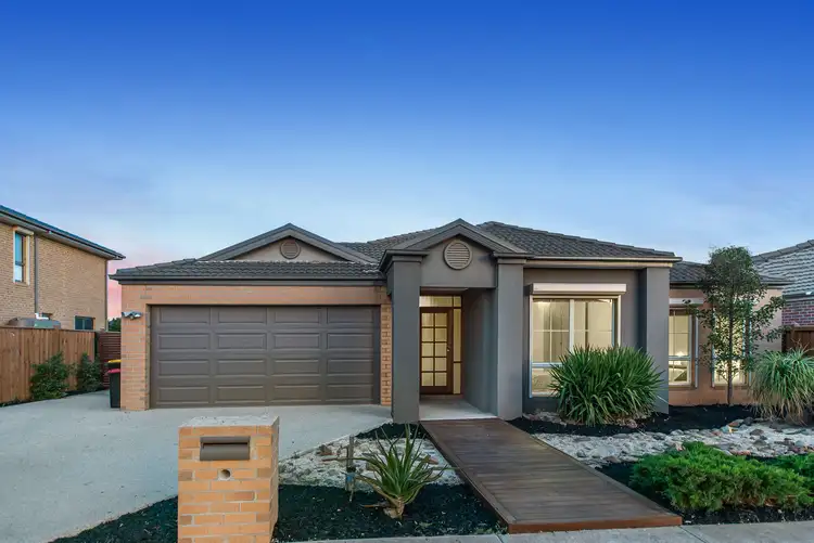 15 Wakefield Road, Taylors Hill VIC 3037