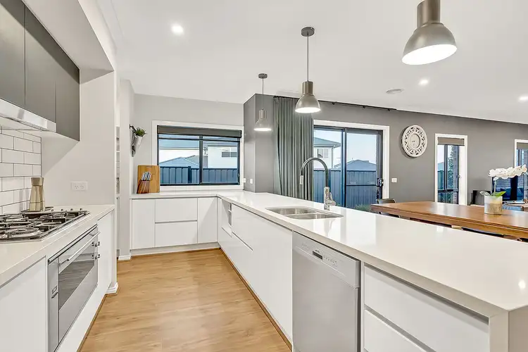 Sixth view of Homely house listing, 6 Dickens Street, Craigieburn VIC 3064