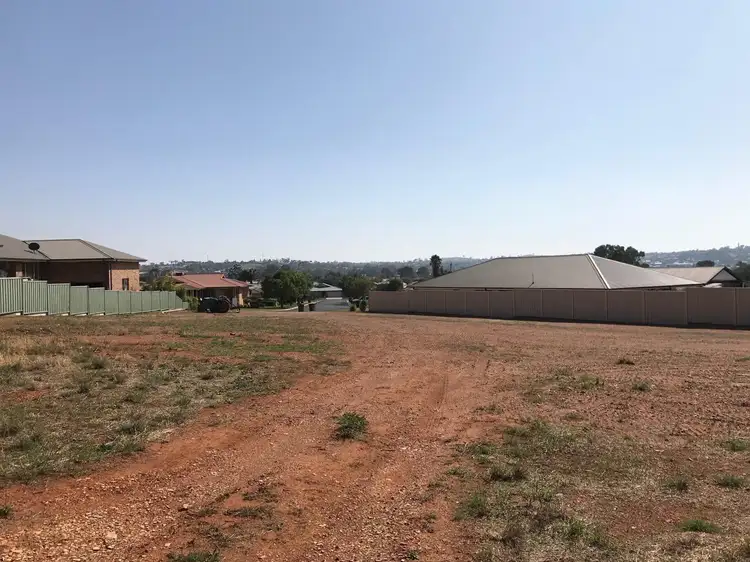 15 Alder Avenue, Parkes NSW 2870