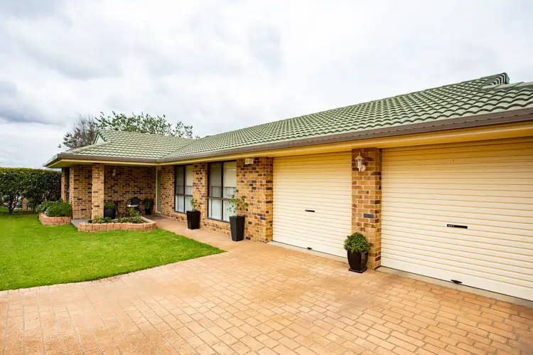 21 Eleanor Close, Armidale NSW 2350