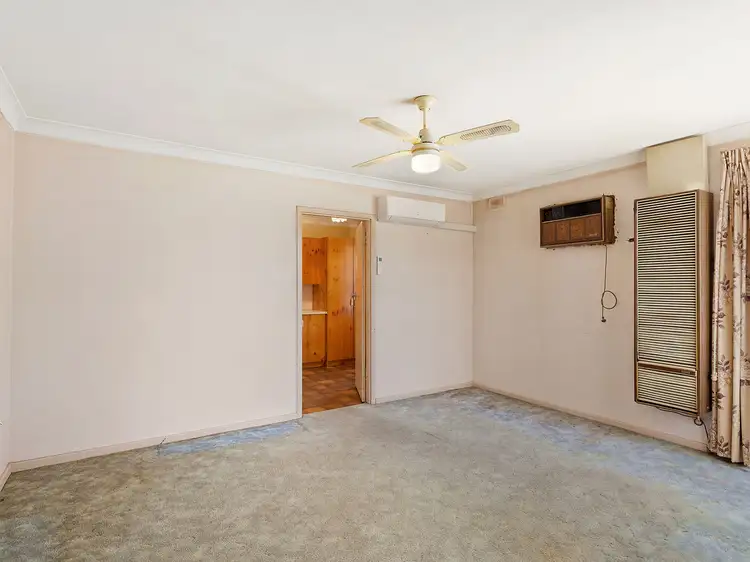 Fifth view of Homely house listing, 10 Alexander Crescent, Hackham SA 5163