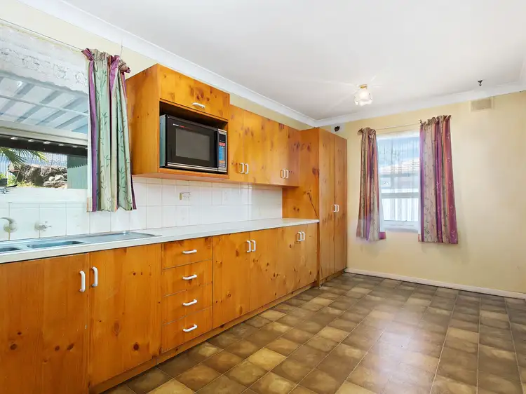 Sixth view of Homely house listing, 10 Alexander Crescent, Hackham SA 5163
