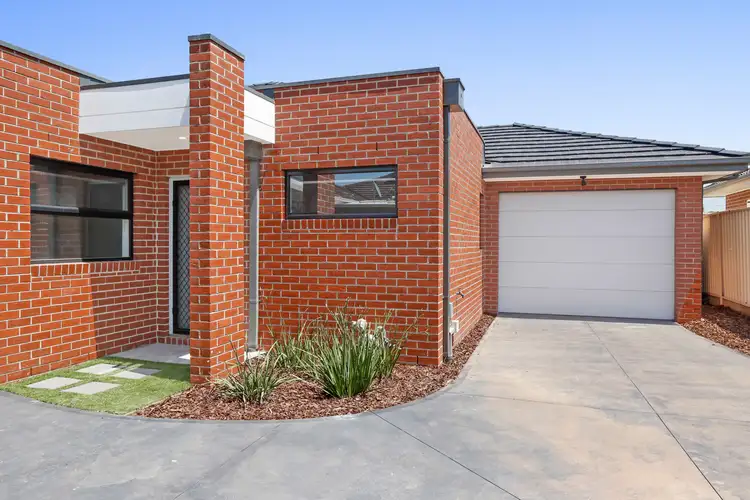 Main view of Homely villa listing, 2/73 Isla Avenue, Glenroy VIC 3046