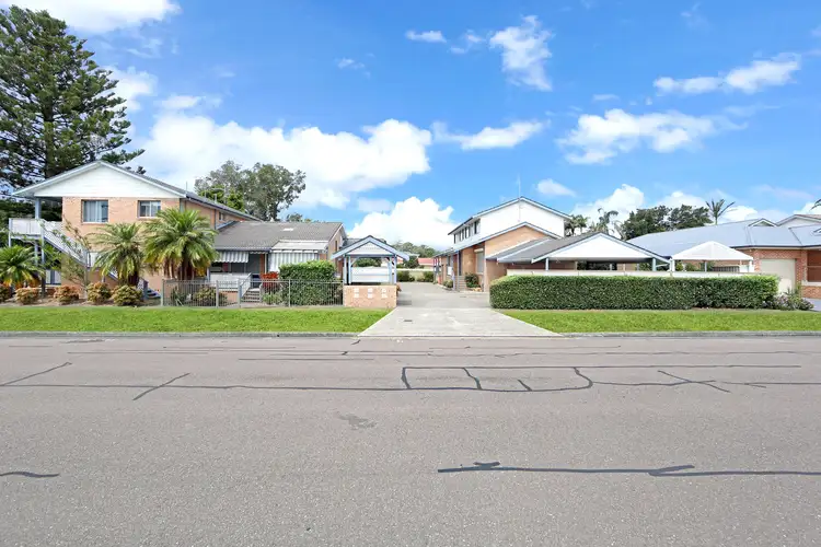 Fifth view of Homely house listing, 5/46-48 Natuna Avenue, Budgewoi NSW 2262