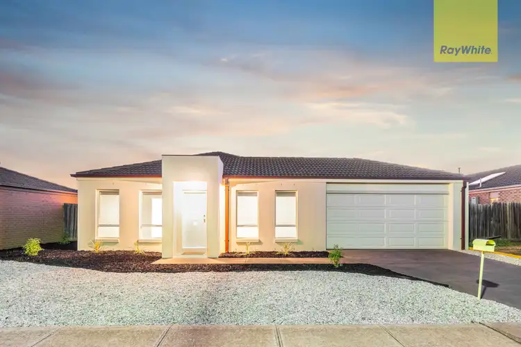 18 Lord Nolan Street, Kurunjang VIC 3337