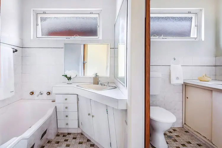 Fifth view of Homely unit listing, 2/174 Broadarrow Road, Riverwood NSW 2210