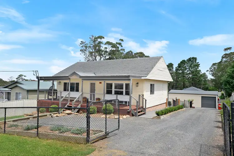11 Pirrillie Street, Hill Top NSW 2575