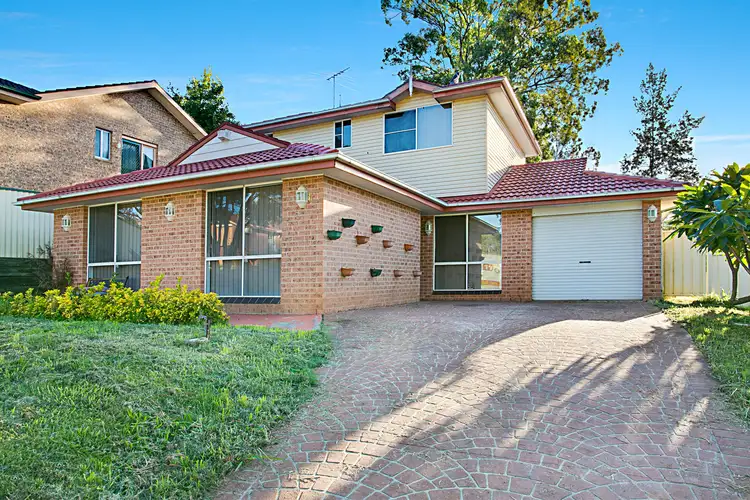 6 Griffiths Place, Eagle Vale NSW 2558