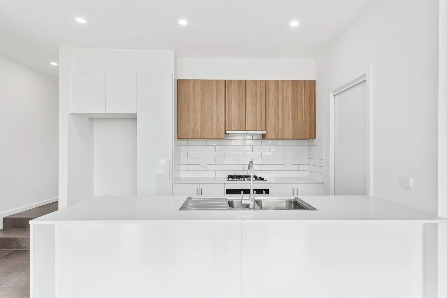 Main view of Homely townhouse listing, 2/6 Hopetoun Lane, Oak Flats NSW 2529