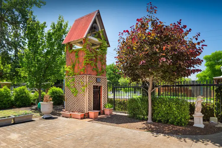 Fifth view of Homely house listing, 8 Palmerston Street, Berwick VIC 3806