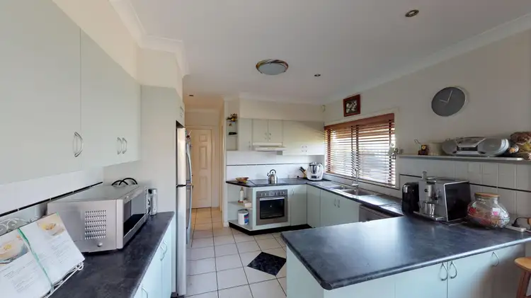 Fifth view of Homely house listing, 8 Banksia Crescent, Dubbo NSW 2830