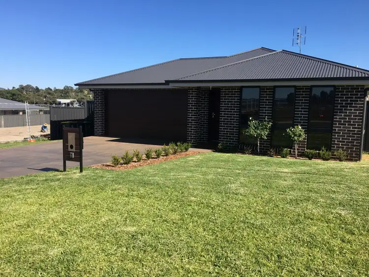 11 Hydrangea Avenue, Parkes NSW 2870