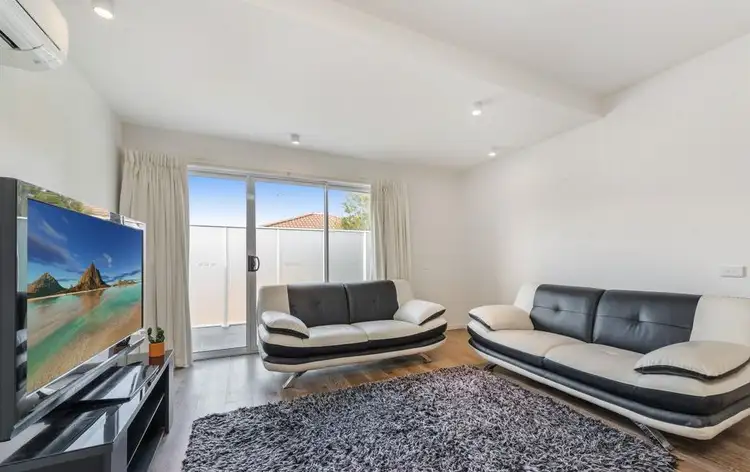 5-7 Dixon Street