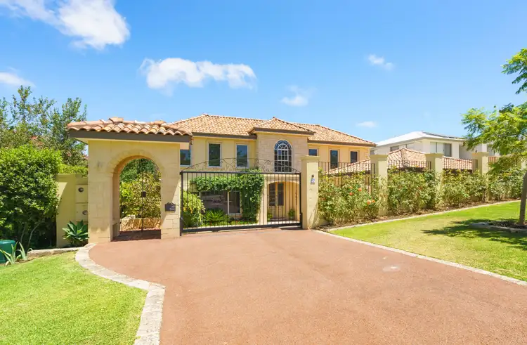 27 Glengariff Drive, Floreat WA 6014