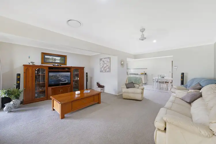Second view of Homely house listing, 33 Kathleen White Crescent, Killarney Vale NSW 2261