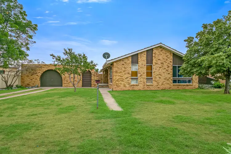 3 Dandaloo Street, Tamworth NSW 2340