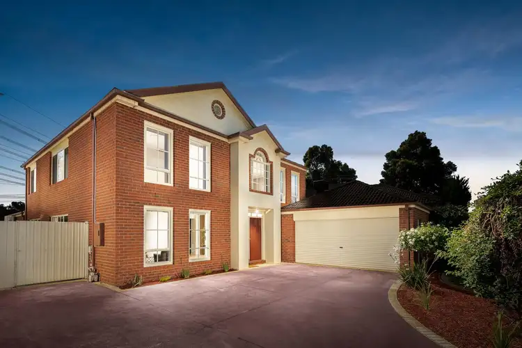 7 The Lakes Boulevard, South Morang VIC 3752
