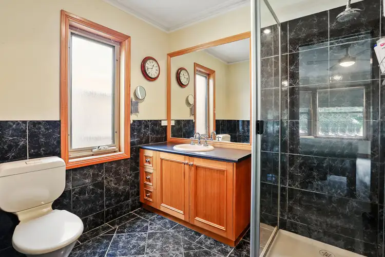 Sixth view of Homely house listing, 4 Vaucluse Rise, Highton VIC 3216