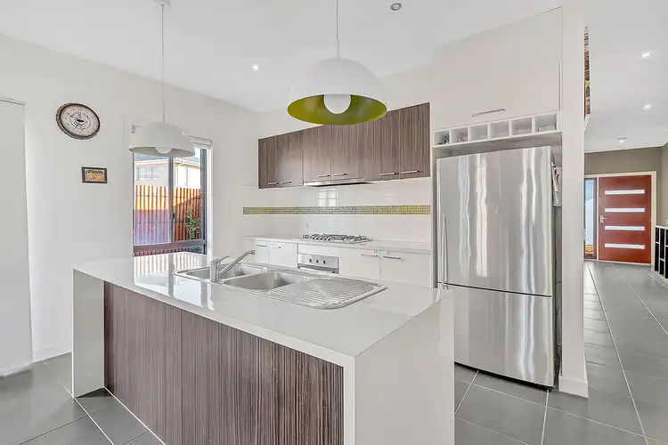 Second view of Homely house listing, 7 Galton Circuit, Craigieburn VIC 3064