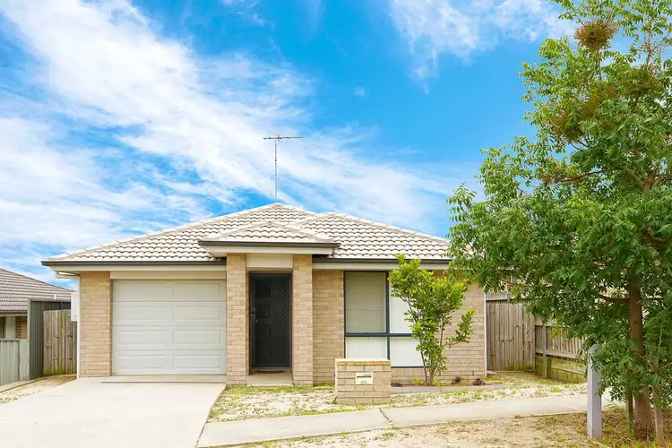 25 Blue View Terrace, Glenmore Park NSW 2745
