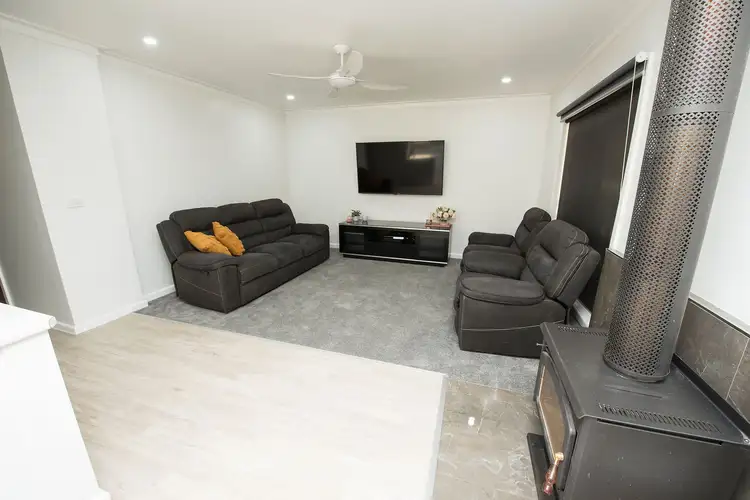 Fifth view of Homely house listing, 4 Holloway Grove, Swan Hill VIC 3585