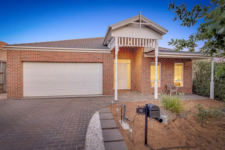 Main view of Homely house listing, 10 Oakville Place, Craigieburn VIC 3064