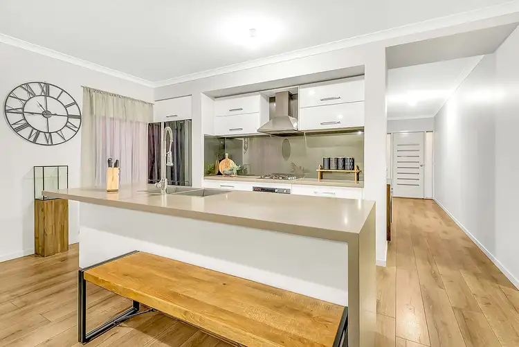Sixth view of Homely house listing, 7 Cradle Mountain Drive, Craigieburn VIC 3064