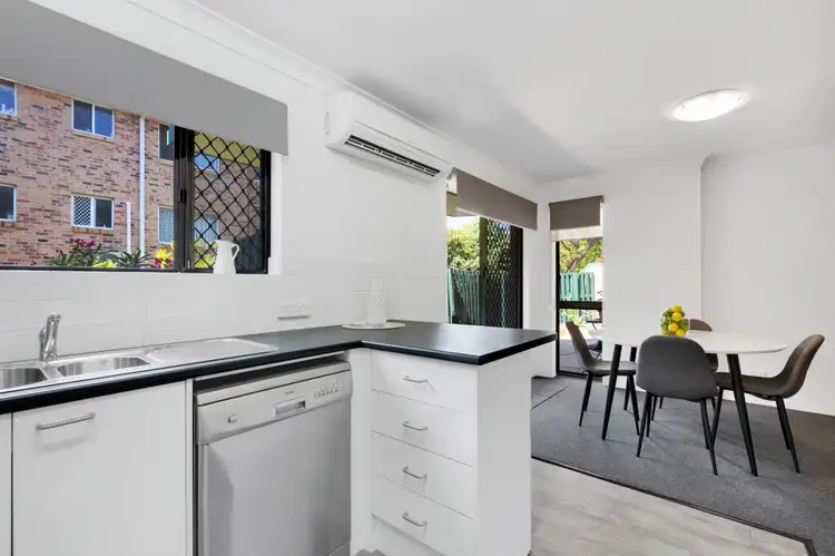 Fourth view of Homely apartment listing, 3/9 Brasted Street, Taringa QLD 4068