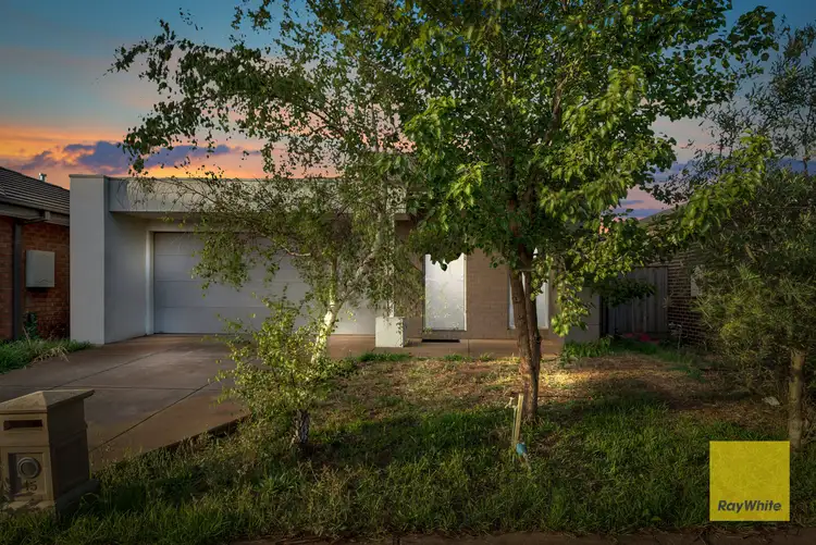 Second view of Homely house listing, 15 Isabella Way, Tarneit VIC 3029
