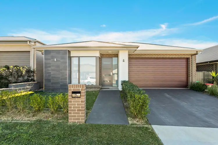 5 Meander Drive, Calderwood NSW 2527
