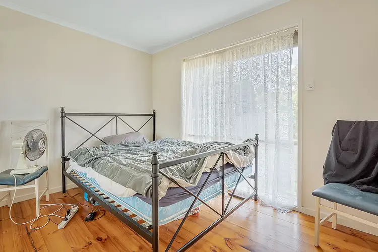 Fourth view of Homely house listing, 5 Ealing Close, Craigieburn VIC 3064