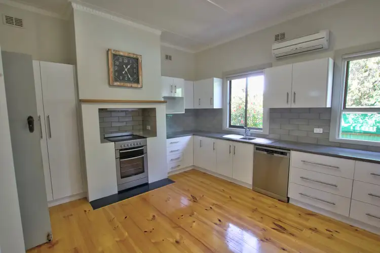 Second view of Homely house listing, 9 Fifth Street, Loxton SA 5333