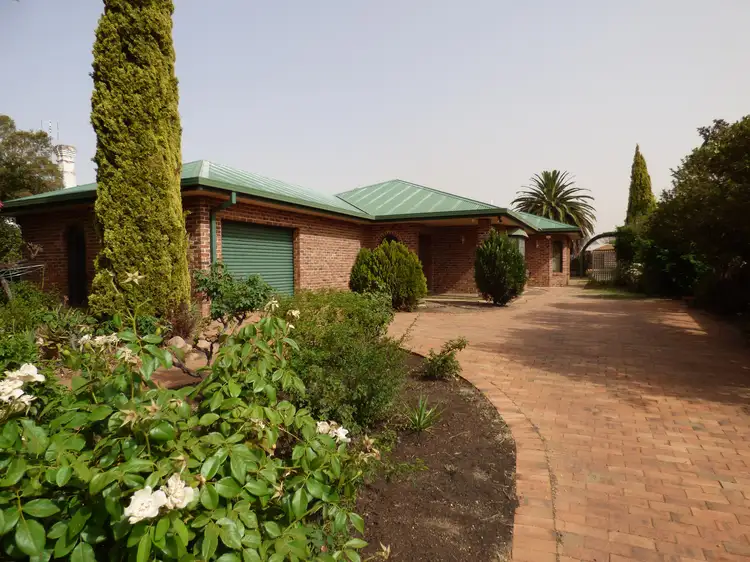 31 Farrand Street, Forbes NSW 2871