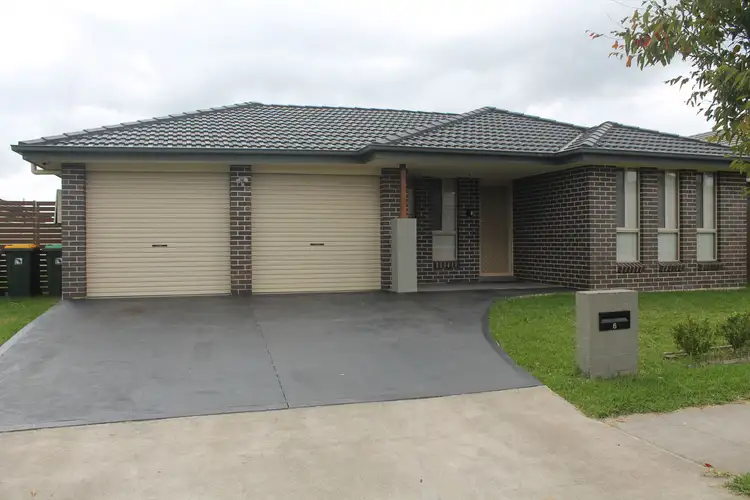 6 Ambrose Street