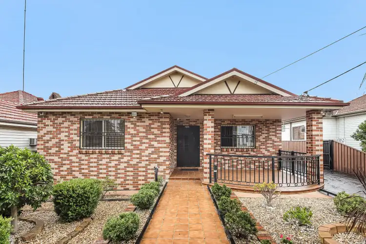 121 Griffiths Avenue, Bankstown NSW 2200