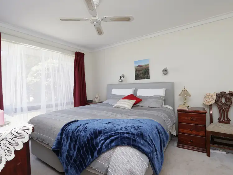 Fifth view of Homely house listing, 13 Delamere Way, Camillo WA 6111