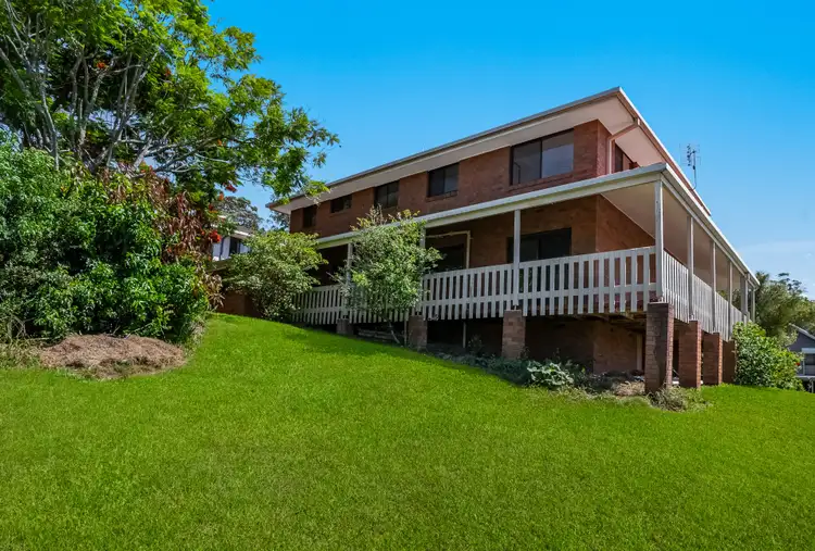 Second view of Homely house listing, 5 Yungarup Place, Ocean Shores NSW 2483