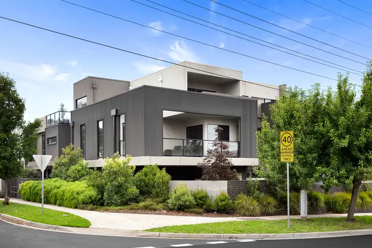 9/8 George Street, Doncaster East VIC 3109