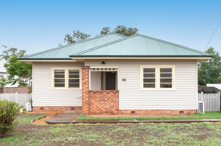 45 William Street, Singleton NSW 2330
