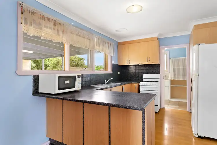 Fifth view of Homely house listing, 28 Curtin Avenue, Lalor VIC 3075