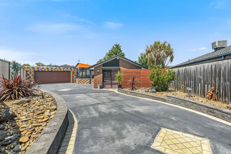 Second view of Homely house listing, 6 Debbie Close, Doveton VIC 3177