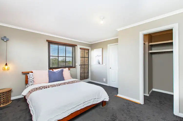 Sixth view of Homely house listing, 8 Michelle Court, Warrnambool VIC 3280