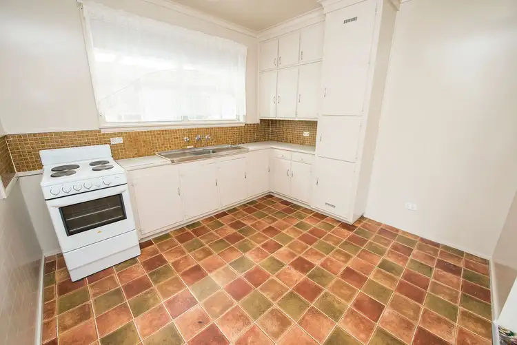 Fifth view of Homely house listing, 4 McAdam Court, Swan Hill VIC 3585