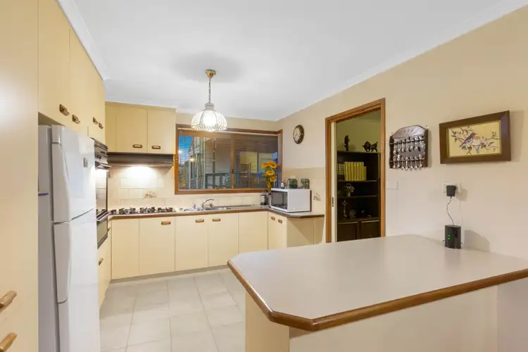 Fifth view of Homely house listing, 2 Flemington Crescent, Werribee VIC 3030