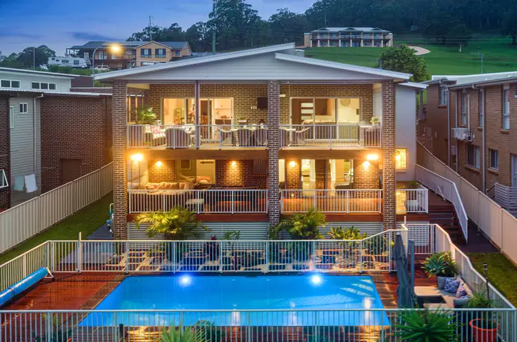 9 Chaplin Place, Albion Park NSW 2527
