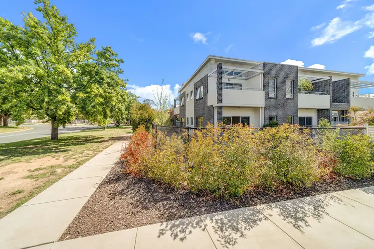 1/7 Lowanna Street, Braddon ACT 2612