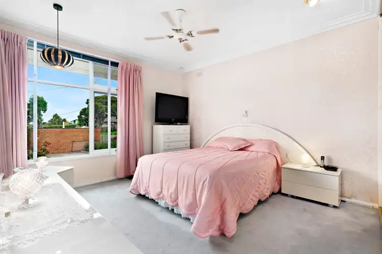 Sixth view of Homely house listing, 24 Kiama Court, Oakleigh East VIC 3166